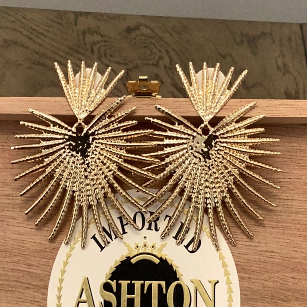 New Pair of Gold burst Earrings. Light Weight.
